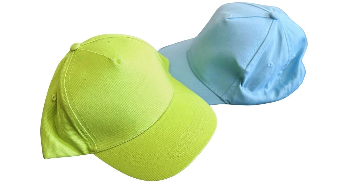 Gorra con lastre